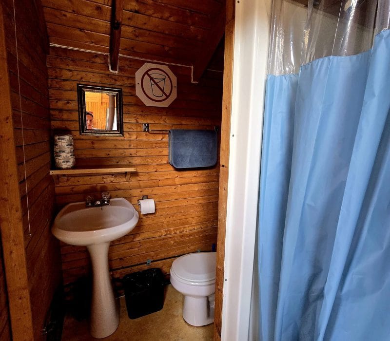 Salle de bain ptrivé 4 a 6 personnes