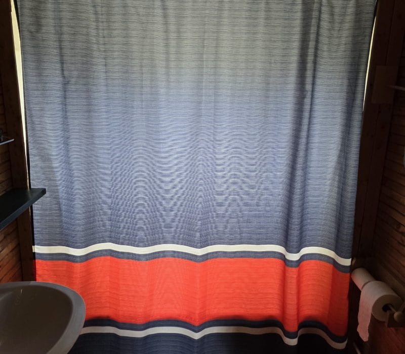 Salle de bain fonctionnelle douche